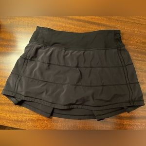 Lululemon Swiftly Tech High Rise Skirt, Black, size 6, EUC